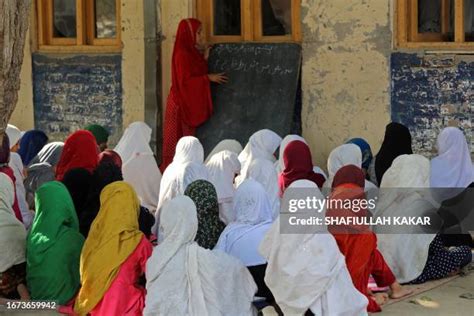 8,060 Afghan Girl Photo Stock Photos & High